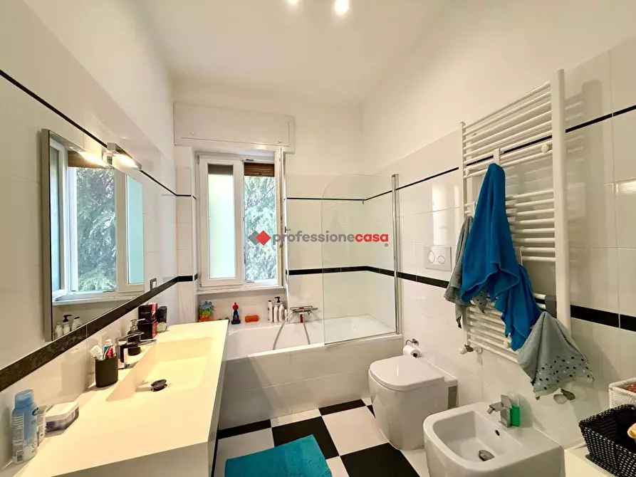 Immagine 11 di Appartamento in vendita  in Via Vincenzo Acquaviva, 23 a Foggia