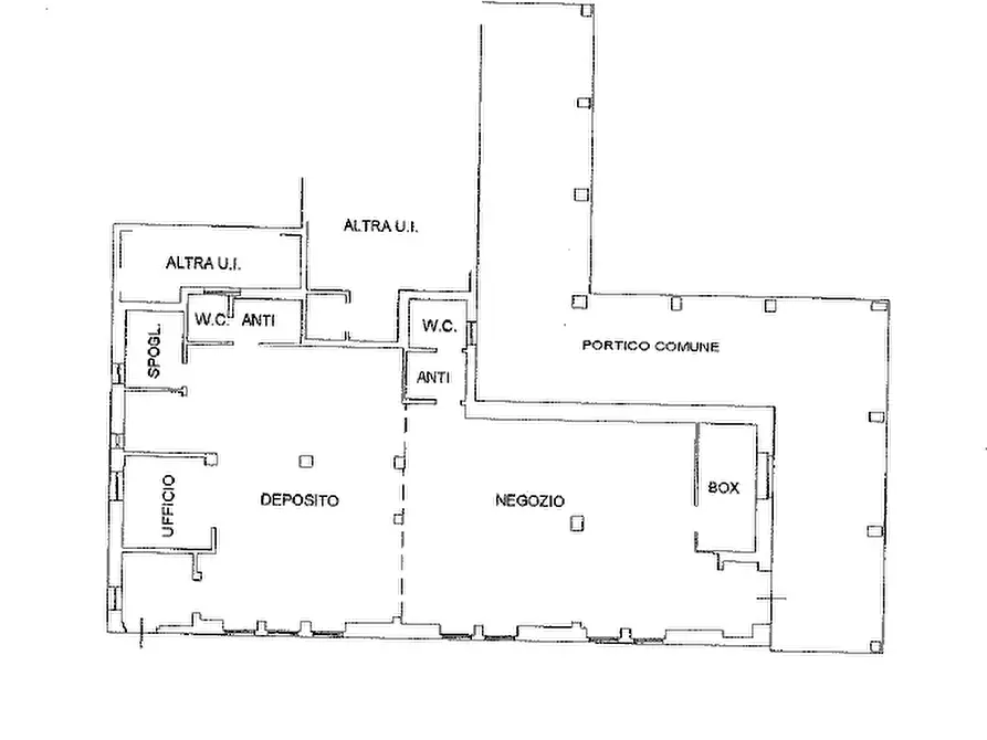 Immagine 2 di Negozio in vendita  in Piazza della Costituzione a Legnago