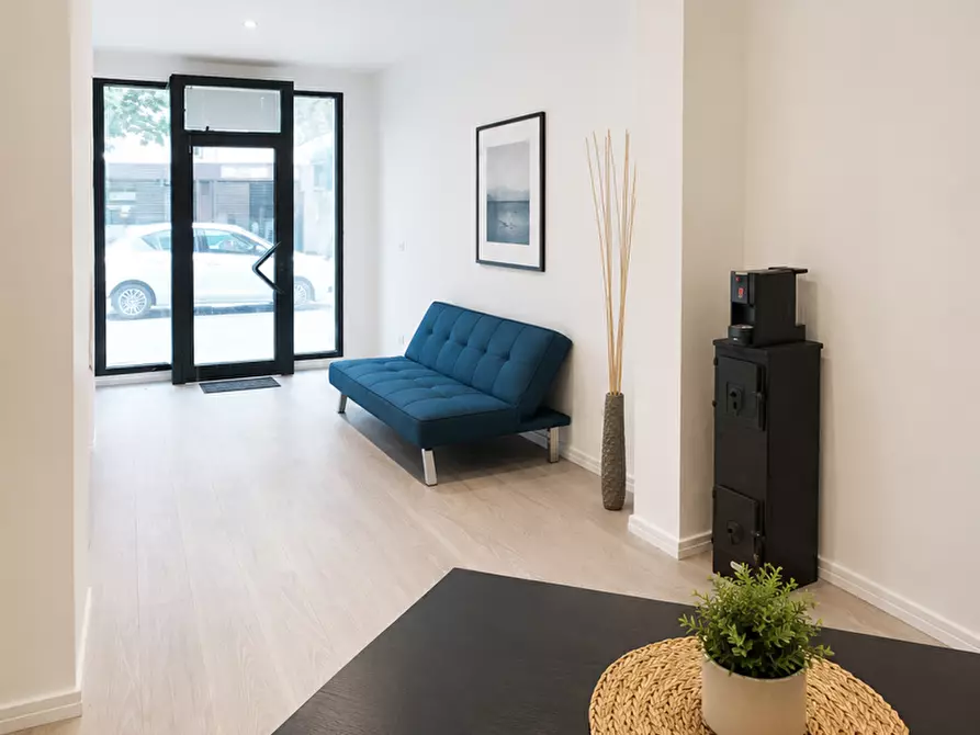 Immagine 2 di Appartamento in vendita  in Viale Lazio, 5 a Riccione