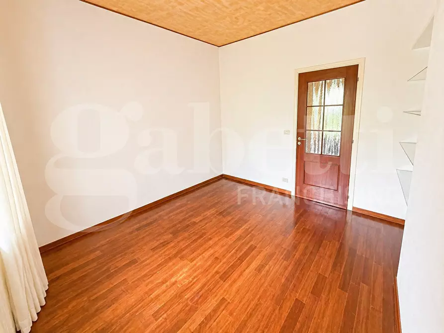 Immagine 26 di Appartamento in vendita  in Strada Maddalena, 19 a Moncalieri