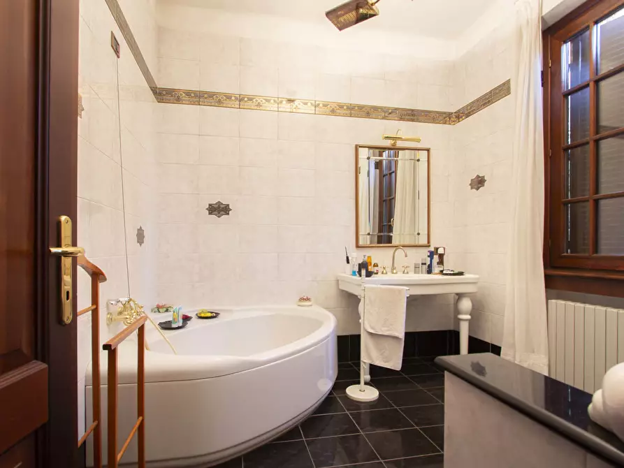 Immagine 27 di Villa in vendita  in Viale de Gasperi, 21 a Treviglio