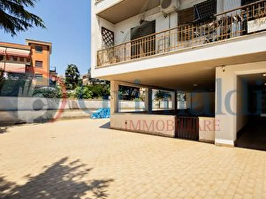 Immagine 18 di Attico in vendita  in Via Attico in vendita in via di Casal Selce, SNC a Roma