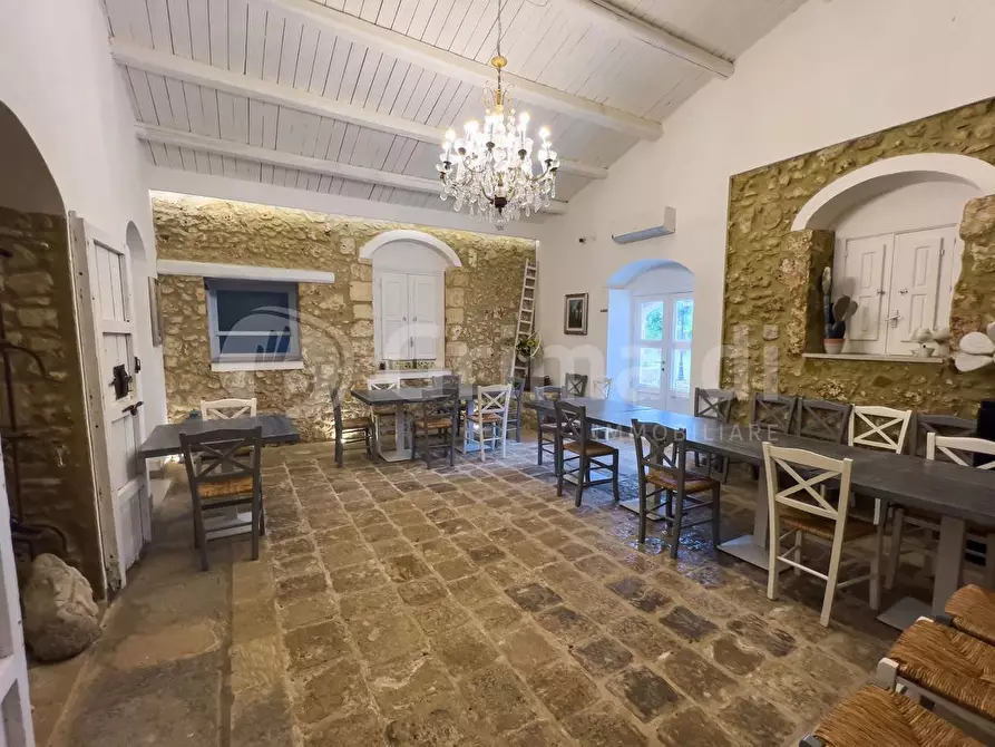 Immagine 5 di Bar / Ristorante in affitto  in Via SP19 a Noto