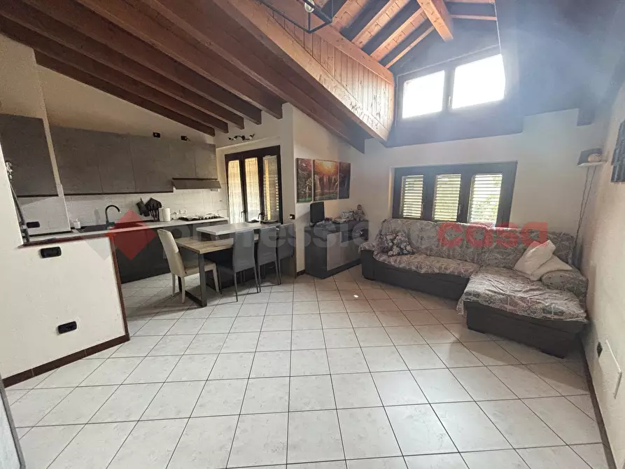 Immagine 3 di Appartamento in vendita  in Via RIMEMBRANZE, 27 a Landriano