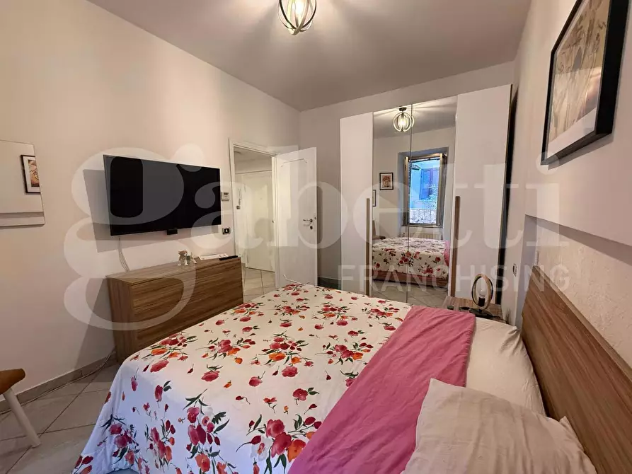 Immagine 3 di Appartamento in vendita  in Via delle Palme, 170 a Roma