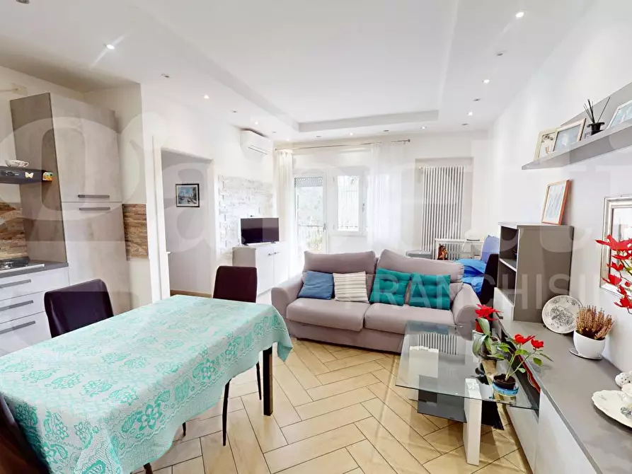 Immagine 10 di Appartamento in vendita  in Via dei Bonacolsi, 9 a Roma