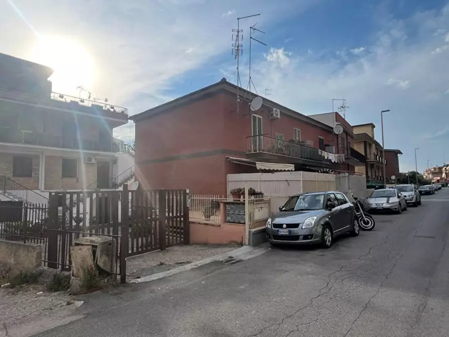Immagine 14 di Appartamento in vendita  in Via del Risaro, 110/a a Roma
