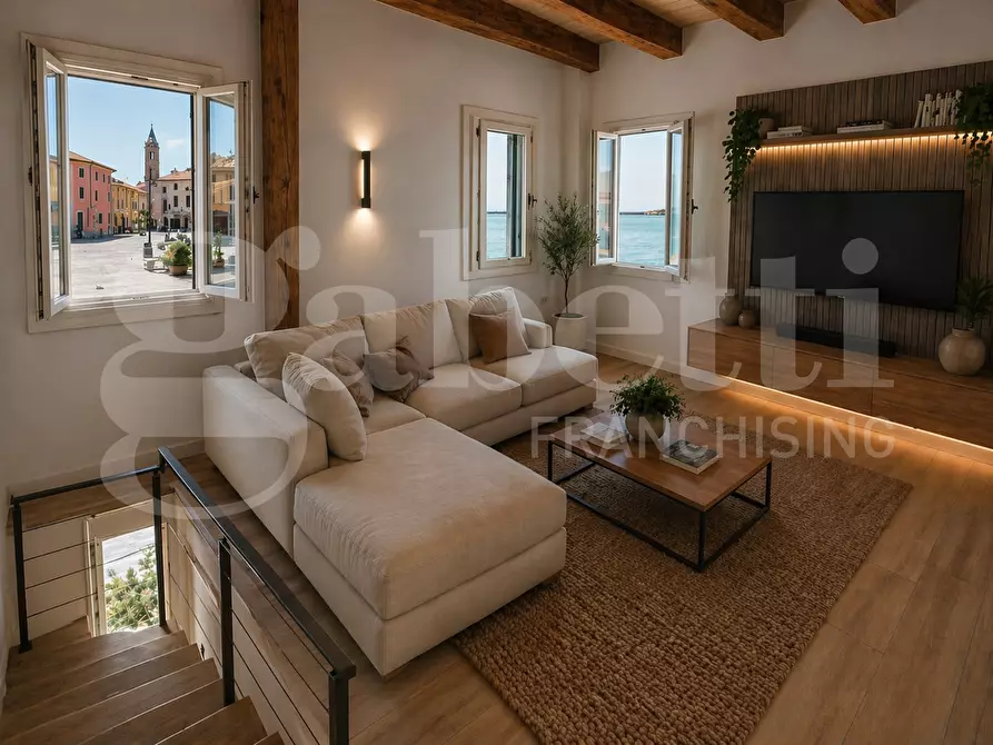 Immagine 5 di Multiproprietà in vendita  in Via ISOLA DI PELLETRINA Calle Chiesa Ognisanti a Venezia