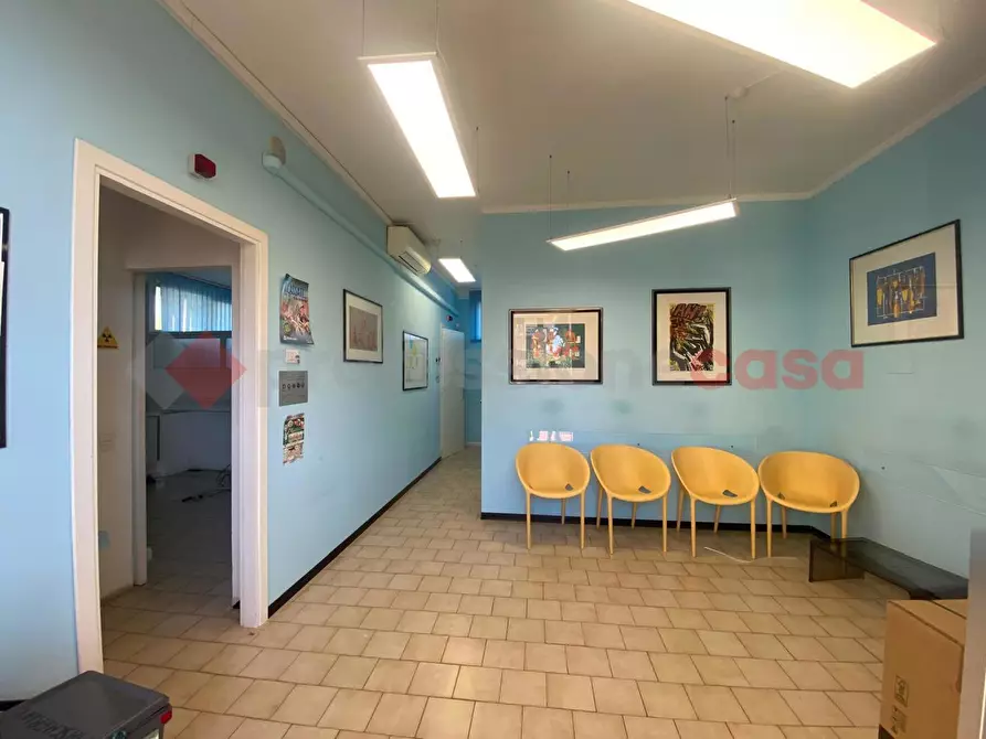 Immagine 1 di Negozio in affitto  in Via Grieco a Montelupo Fiorentino