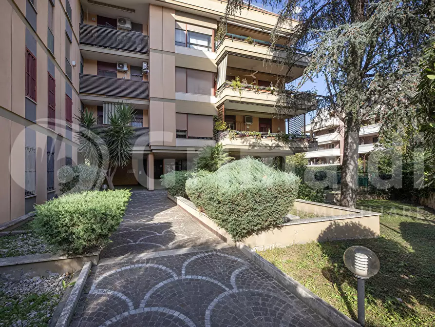 Immagine 32 di Appartamento in vendita  in Via dei Faggella, 10 a Roma