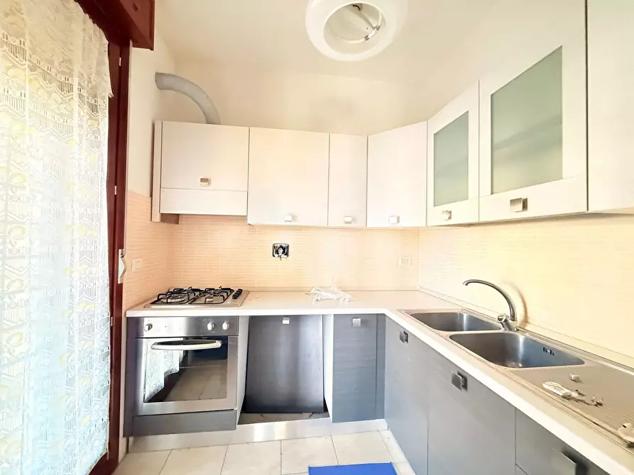 Immagine 10 di Appartamento in vendita  in Via BarzanÃ², 59 a Roma