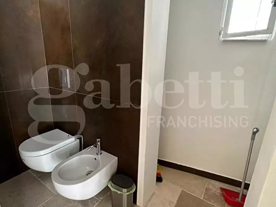 Immagine 34 di Casa indipendente in vendita  in Via Prof. Pietro Pignatelli, 9 a Ostuni