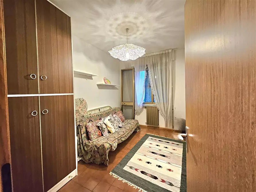 Immagine 10 di Appartamento in vendita  in Via PULICHE, 225 a Massa