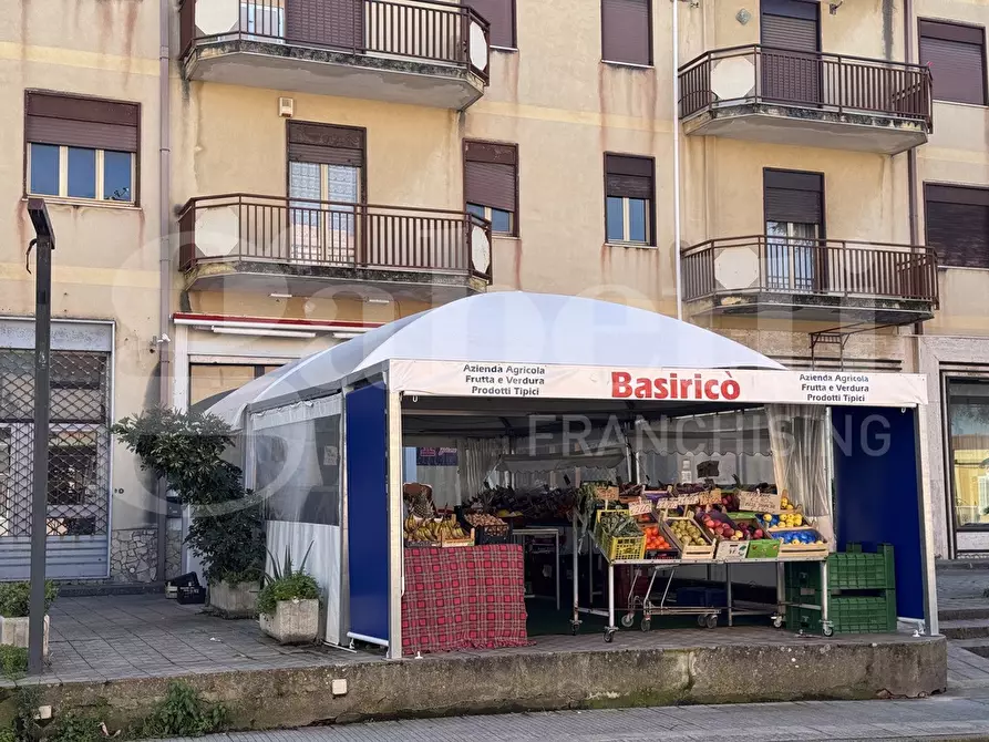Immagine 2 di Negozio in vendita  in Via nazionale, 320 a Rometta