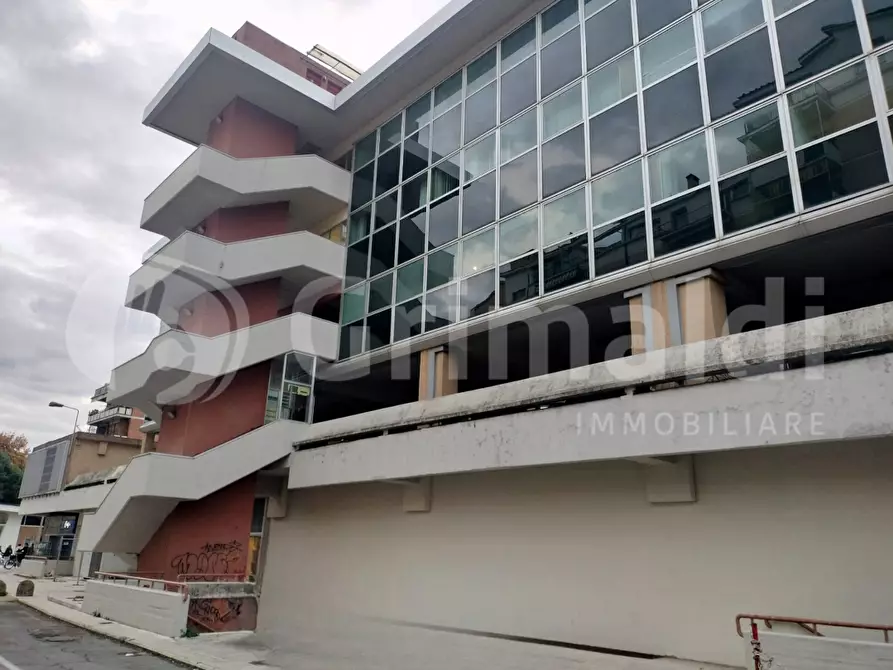 Immagine 3 di Ufficio in vendita  in Via MARINA VECCHIA, 1 a Massa