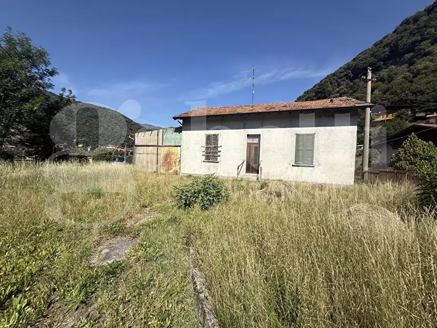 Immagine 10 di Rustico / casale in vendita  in Via praeli, 4 a Asso