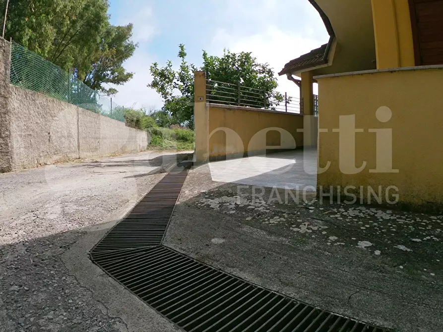 Immagine 17 di Casa bifamiliare in vendita  in Via FORMIA, 99/B a Catanzaro