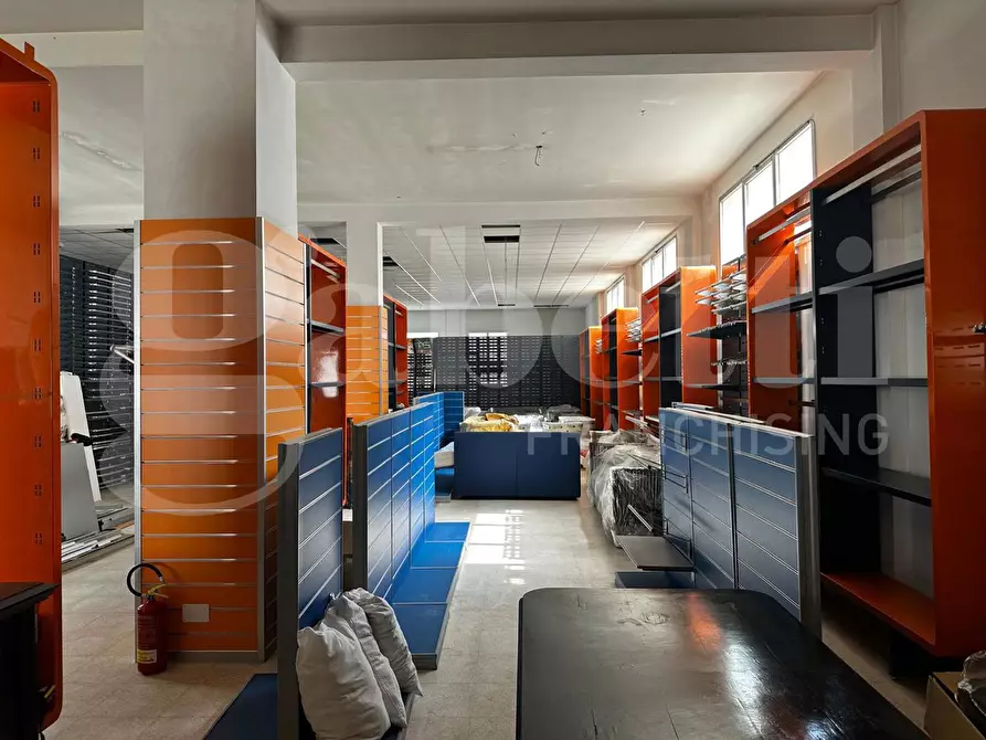 Immagine 9 di Capannone industriale in affitto  in Strada del Carro a Bisceglie