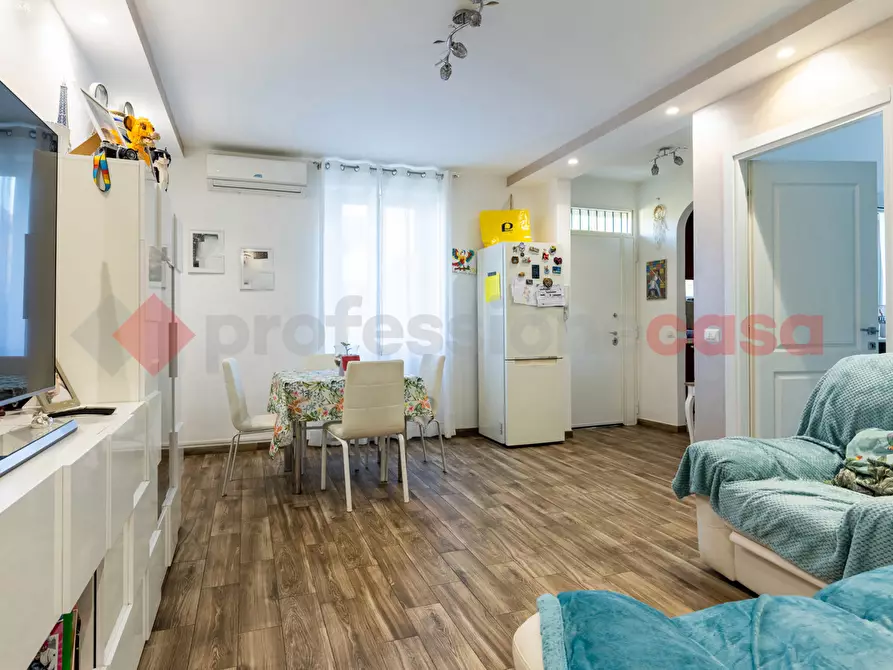 Immagine 10 di Appartamento in vendita  in Via Amaretta a Roma