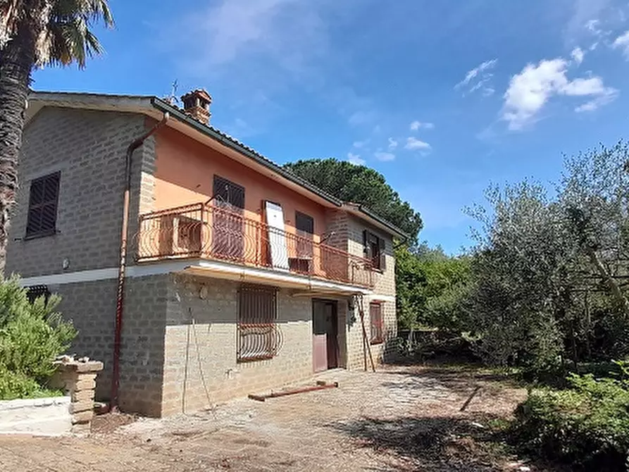 Immagine 5 di Villa in vendita  in Via CANALE, 86 a Manziana