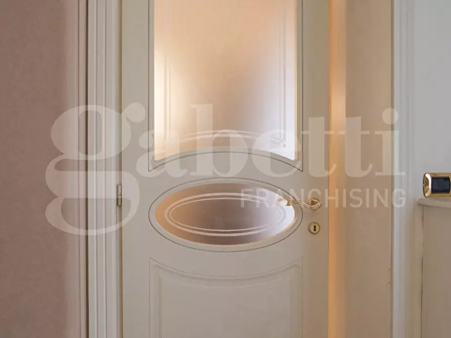 Immagine 11 di Casa indipendente in vendita  in Corso Durante a Frattamaggiore