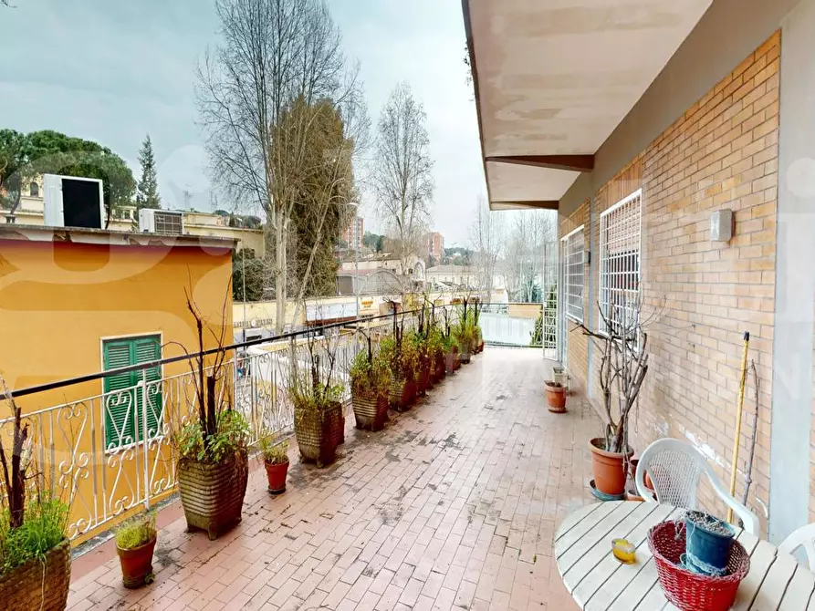 Immagine 36 di Appartamento in vendita  in Via Bibbona, 5 a Roma