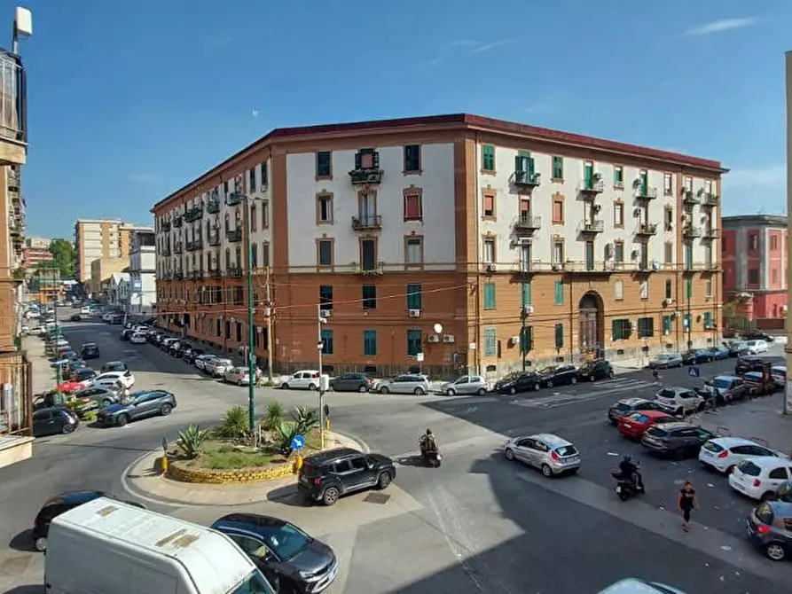 Appartamento in vendita in Via Colonnello Carlo Lahalle a Napoli