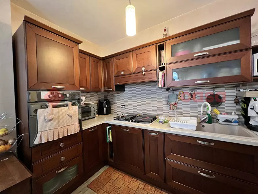 Immagine 25 di Appartamento in vendita  in Via DI SAN  VITO, 188 a Tito