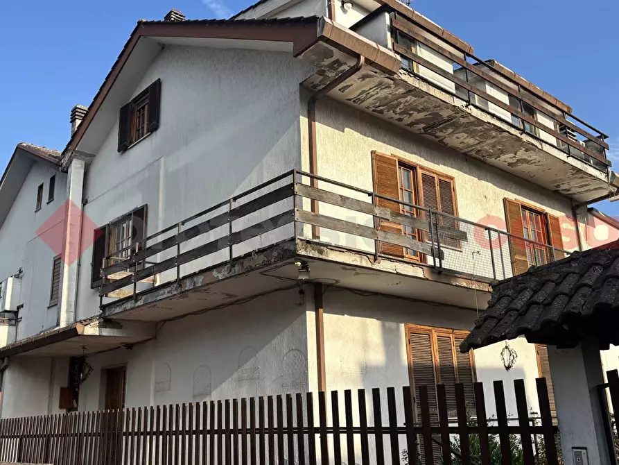 Immagine 16 di Villa in vendita  in Via Villini, 21 a Alatri