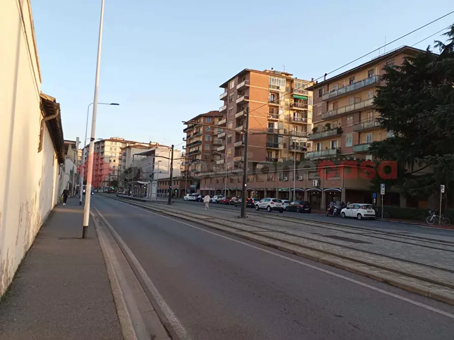 Immagine 7 di Negozio in vendita  in Via DI NOVOLI a Firenze