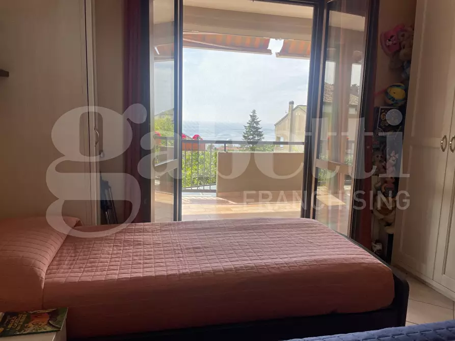 Immagine 23 di Casa trifamiliare in vendita  in Via San Remigio Paone, 10 a Formia