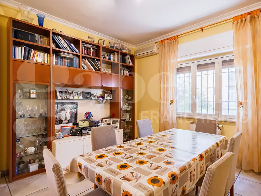 Immagine 6 di Appartamento in vendita  in Via Lucio II a Roma
