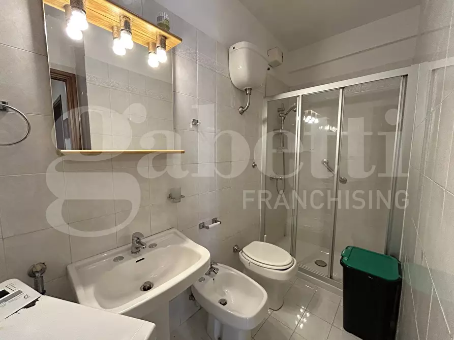 Immagine 15 di Appartamento in vendita  in Via di Decima, 256 a Roma