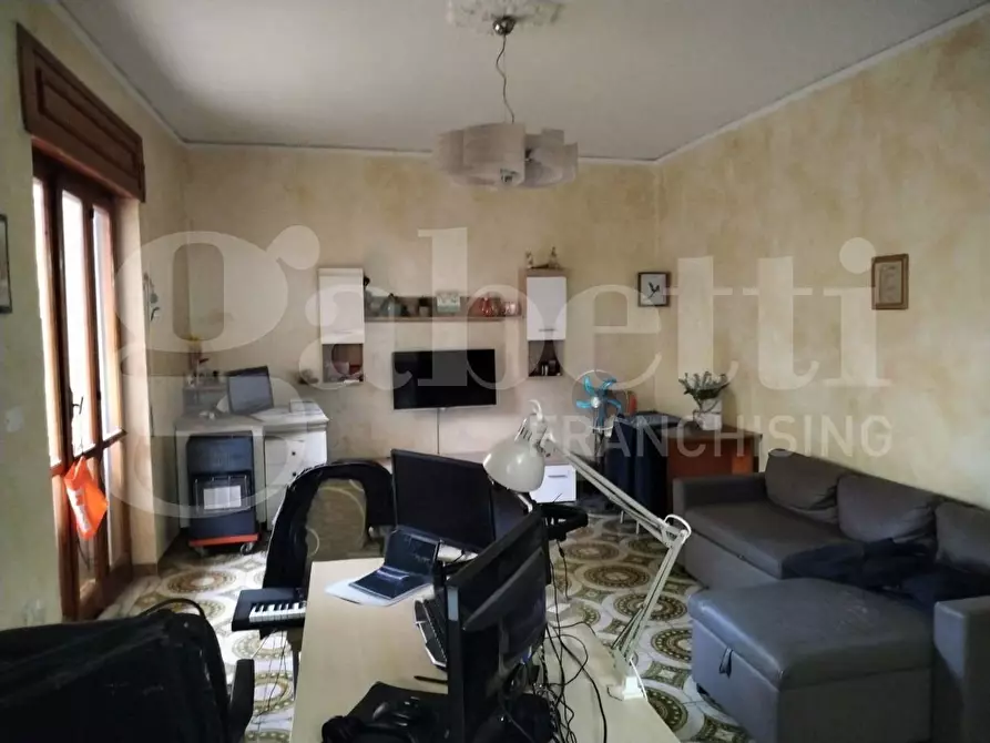 Immagine 4 di Appartamento in vendita  in Via San Donado, 10 a Orta Di Atella