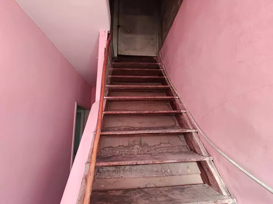 Immagine 13 di Appartamento in vendita  in Via Milano, 78/80 a Girifalco