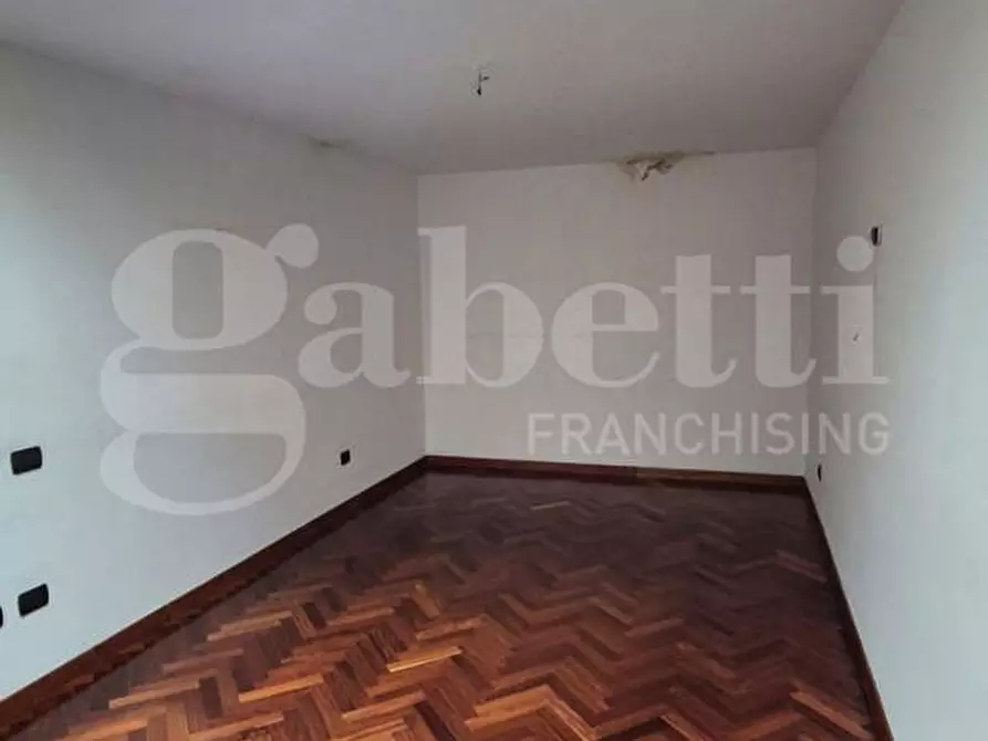 Immagine 31 di Appartamento in vendita  in Via Maresca, 30 a Torre Annunziata