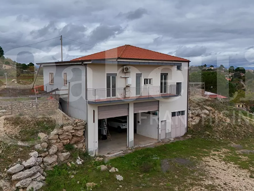 Immagine 3 di Villa in vendita  in Via Contrada Cannolo, snc a Nissoria