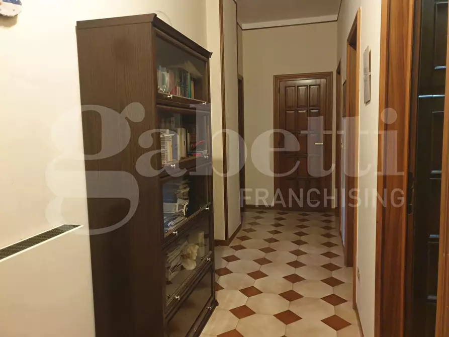 Immagine 15 di Appartamento in vendita  in Via R. SCHUMAN, 15 a Bari