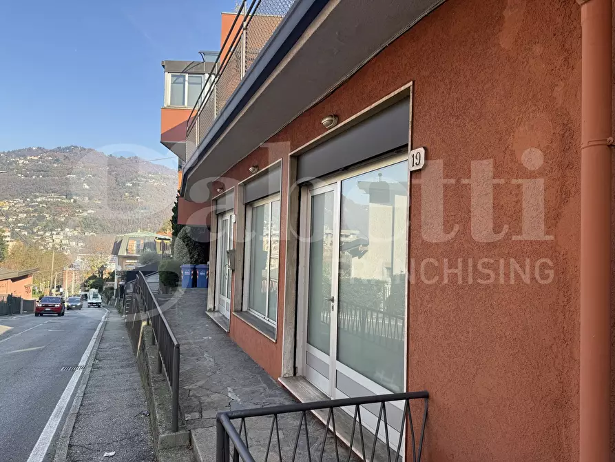 Immagine 4 di Palazzo in vendita  in Via Madruzza, snc a Como