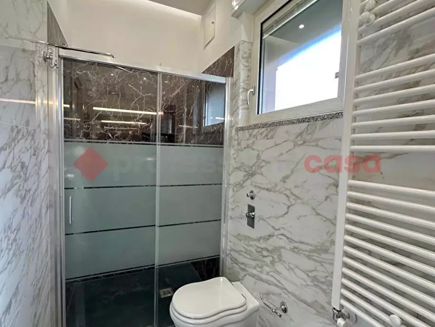 Immagine 36 di Villa in vendita  in Via Delle Robinie a Opera