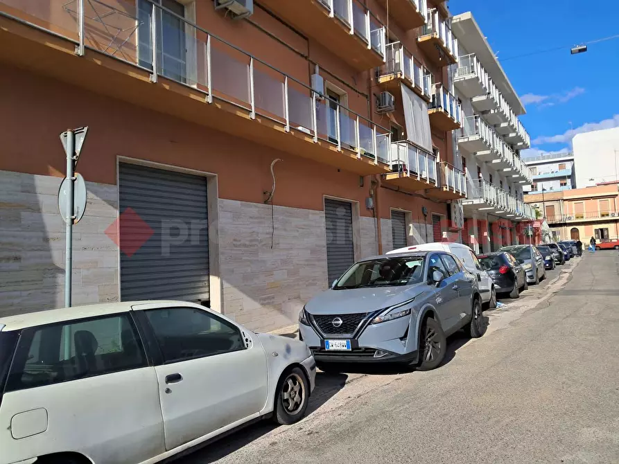 Immagine 4 di Negozio in vendita  in Via Armando Segato, 3 a Reggio Di Calabria