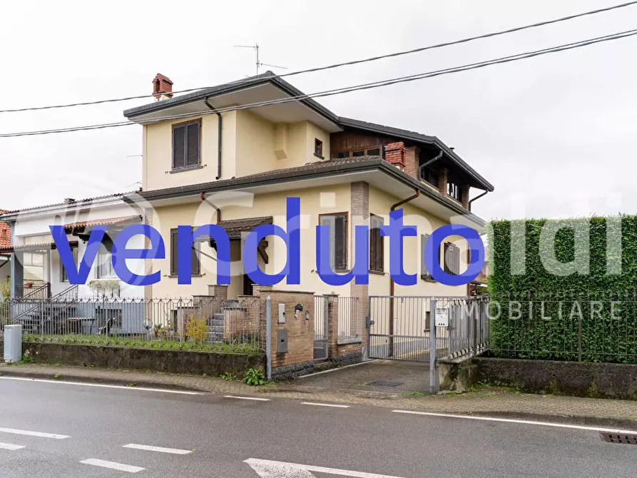 Immagine 1 di Casa bifamiliare in vendita  in Via Cagnola, 69 a Triuggio