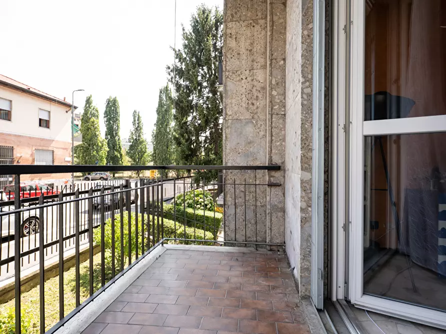 Immagine 30 di Appartamento in vendita  in Via Pier Candido Decembrio, 3 a Milano