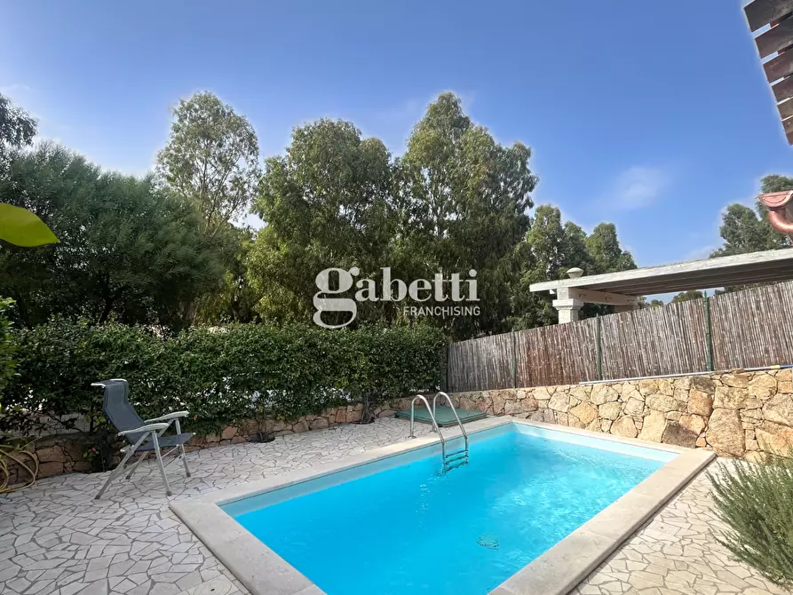 Immagine 4 di Villetta a schiera in vendita  in Via Macomer, 12 a Budoni