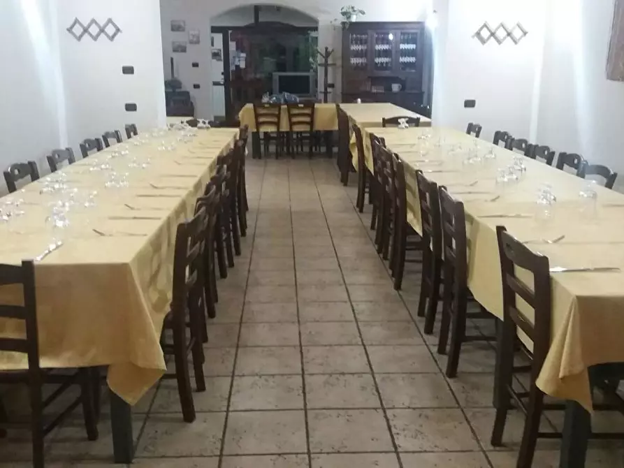 Immagine 10 di Negozio in vendita  in Via Della Fonte, snc a Fontechiari