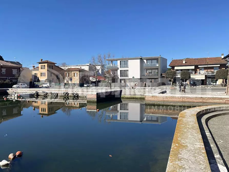 Immagine 2 di Appartamento in vendita  in Viale Oriani, 3 a Cervia
