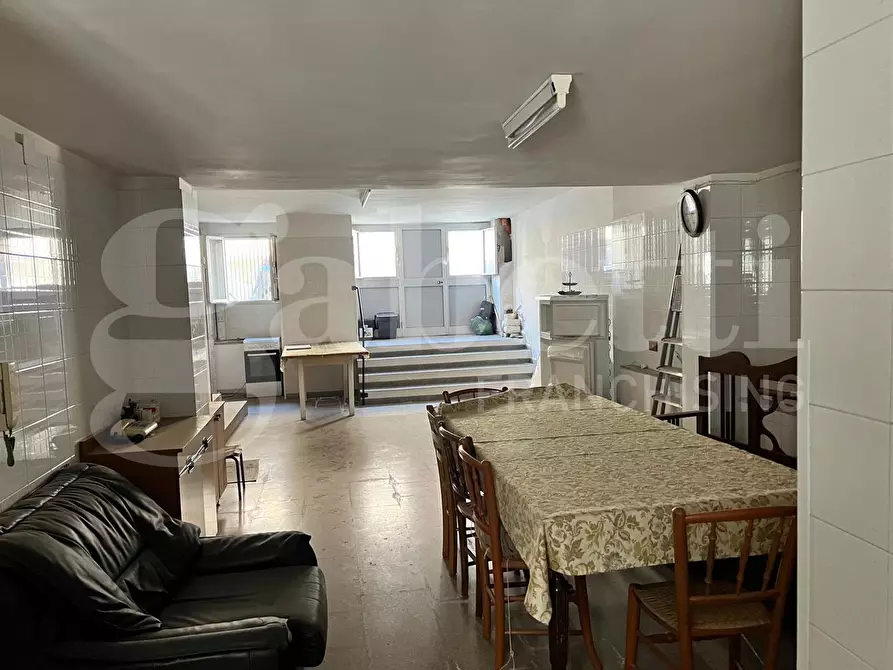 Immagine 26 di Palazzo in vendita  in Via RIMEMBRANZE, 131 a Montemesola