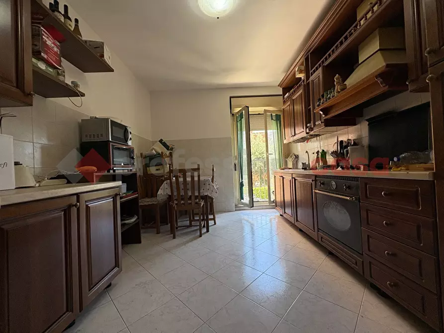 Immagine 2 di Appartamento in vendita  in Via CALCATORE, 11 a Terracina