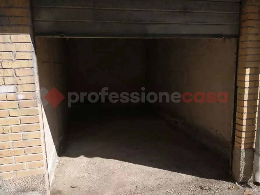 Immagine 2 di Box auto in vendita  in Via Marconi a Spoleto