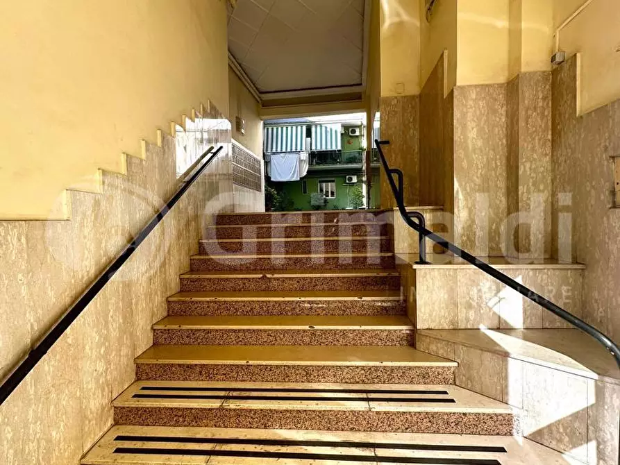 Immagine 5 di Appartamento in vendita  in Via rodi, 4 a Napoli